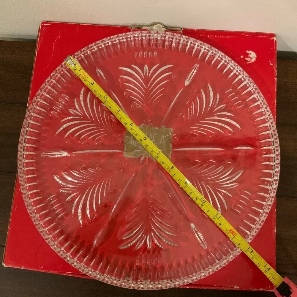 Mikasa Vintage Christmas Tree Pattern Crystal Round Cake Platter Tray